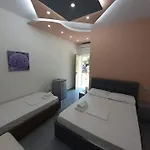 Bed & Breakfast Bluflest Dhërmi