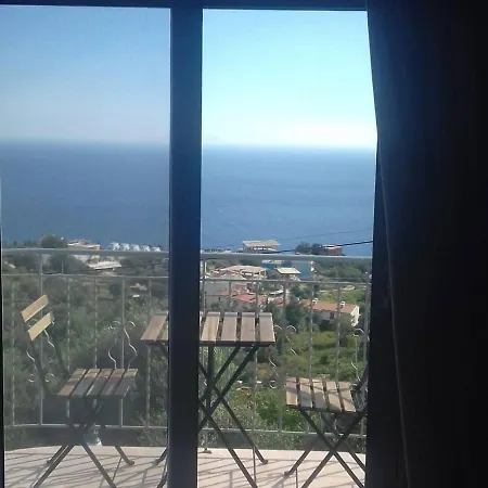 Bluflest Dhërmi