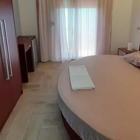 Bed and Breakfast Bluflest Dhërmi
