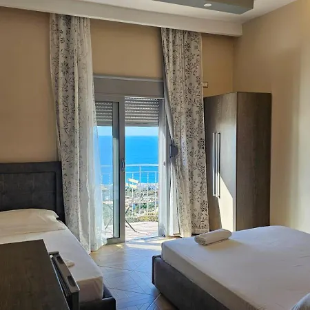 Bed and Breakfast Bluflest Dhërmi