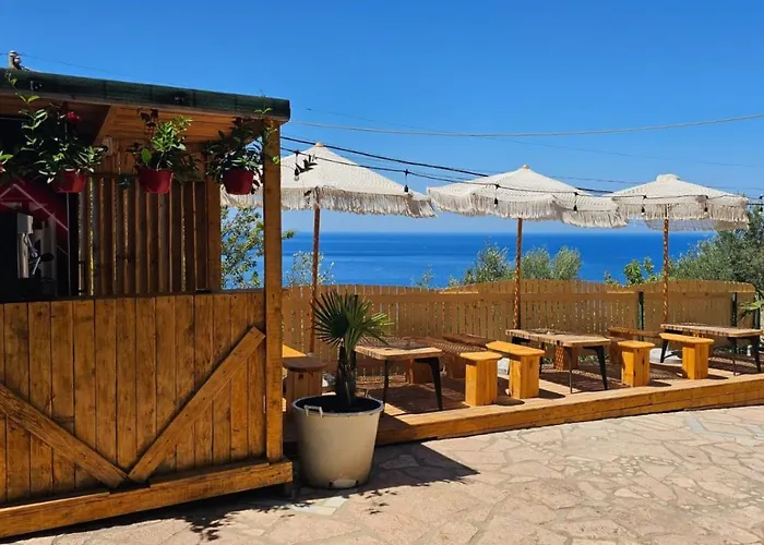 Bluflest Bed & Breakfast Dhërmi