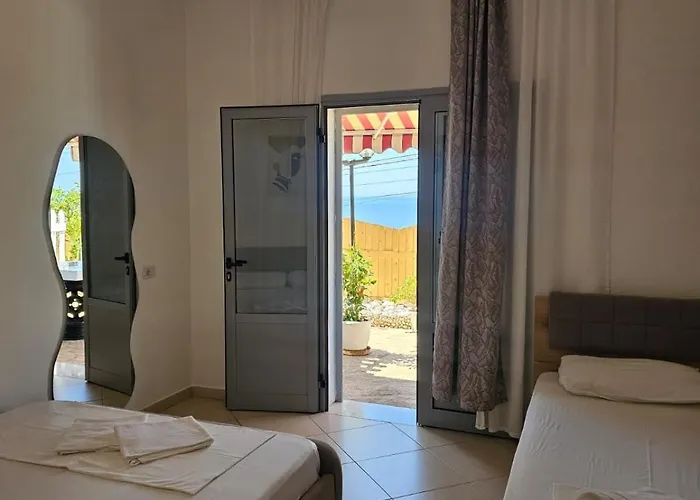 Bluflest Bed & Breakfast Dhërmi