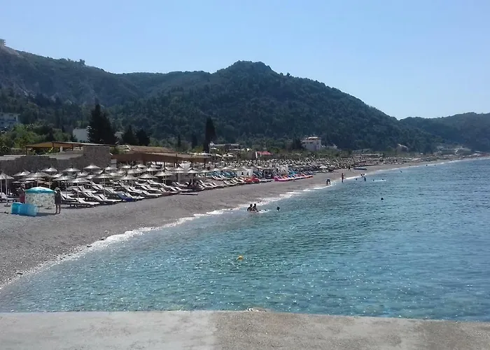 Bluflest Bed & Breakfast 4*